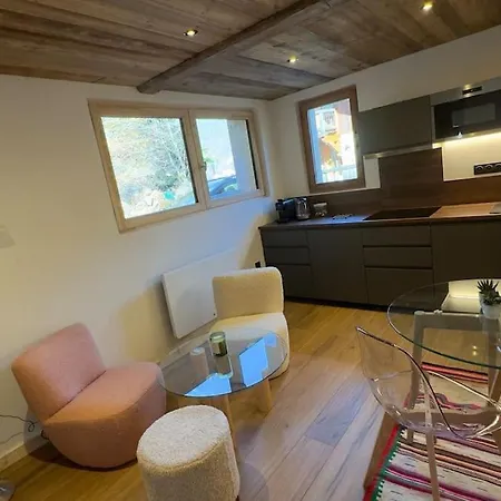 Maisonnette A Courchevel. 公寓